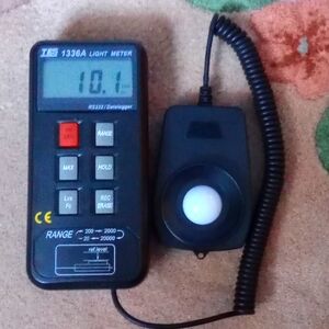 TES 1336A Data logging light meter